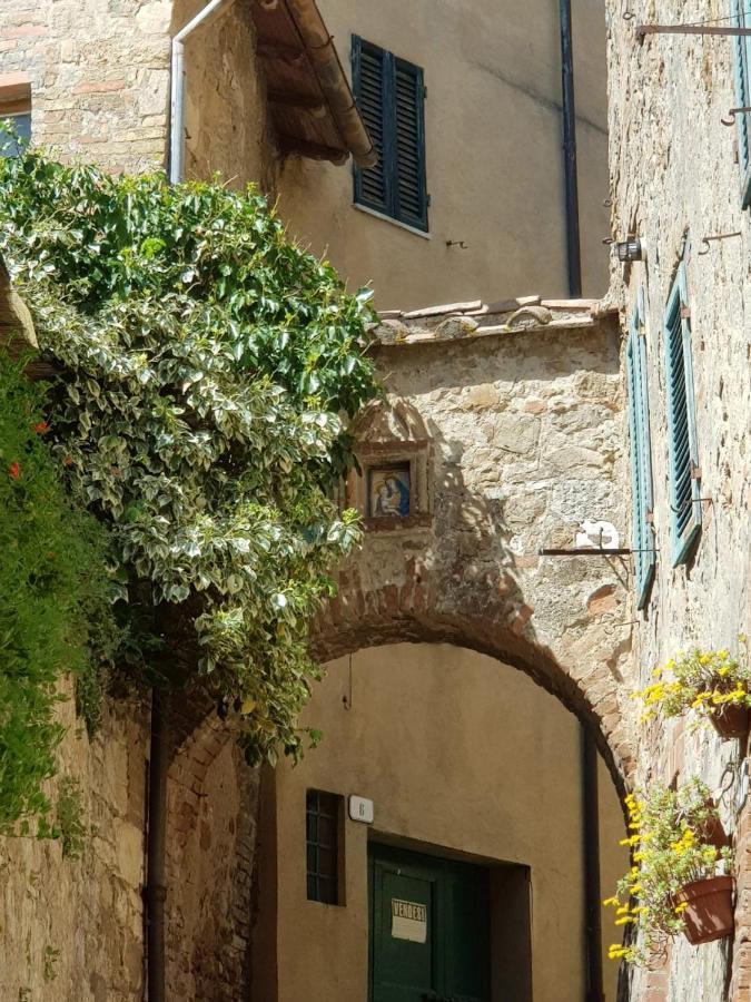 Dimora In Francigena Hotel San Quirico dʼOrcia Buitenkant foto